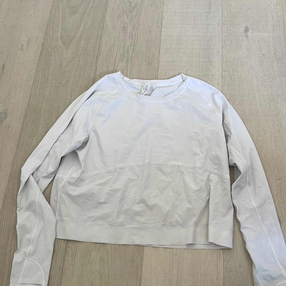 Lululemon cropped long sleeve